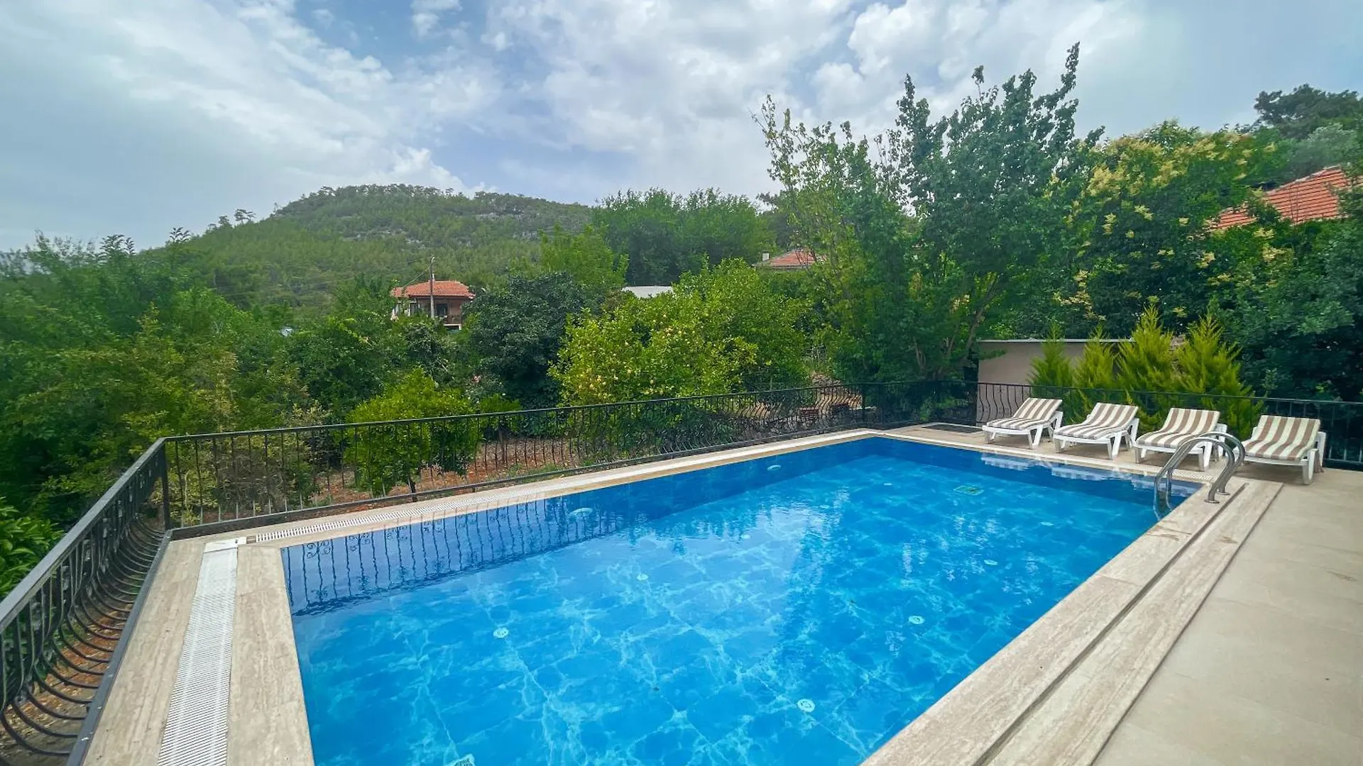 Villa Guenes Ula